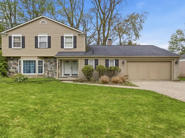 38457 James Dr, Clinton Township, MI 48036