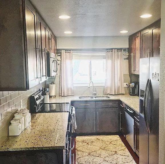 447 Wright St #215 — Photo 6