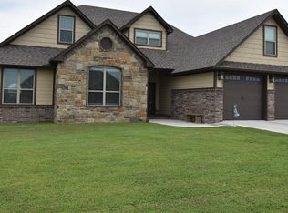 2036 Prairie Fire Dr, Sallisaw, OK 74955