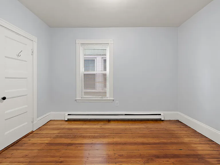 15 Newport St #1 — Photo 5