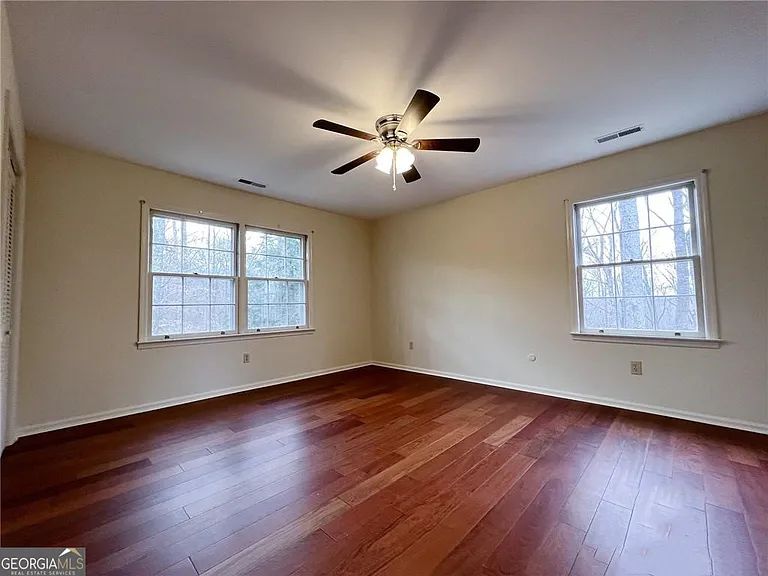 195 Deerfield Rd — Photo 22