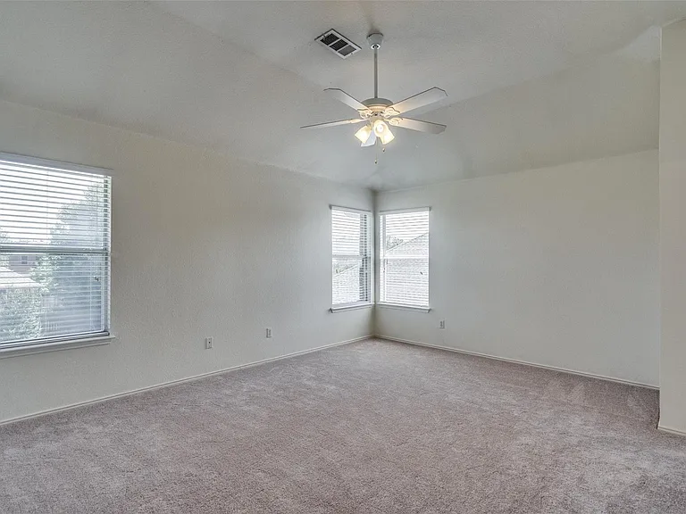 3408 Oleander Dr — Photo 15