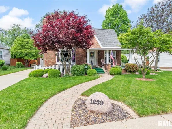 1239 Monument Ave, Springfield, IL 62702