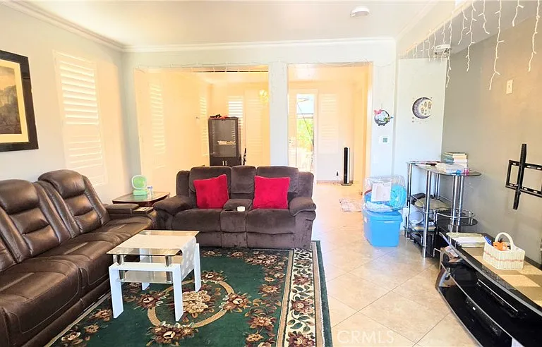 9038 Primrose Dr — Photo 3