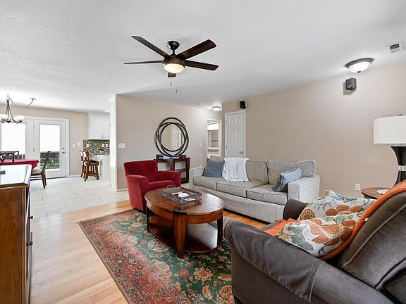 4th image of 3407 S Quincy Pl