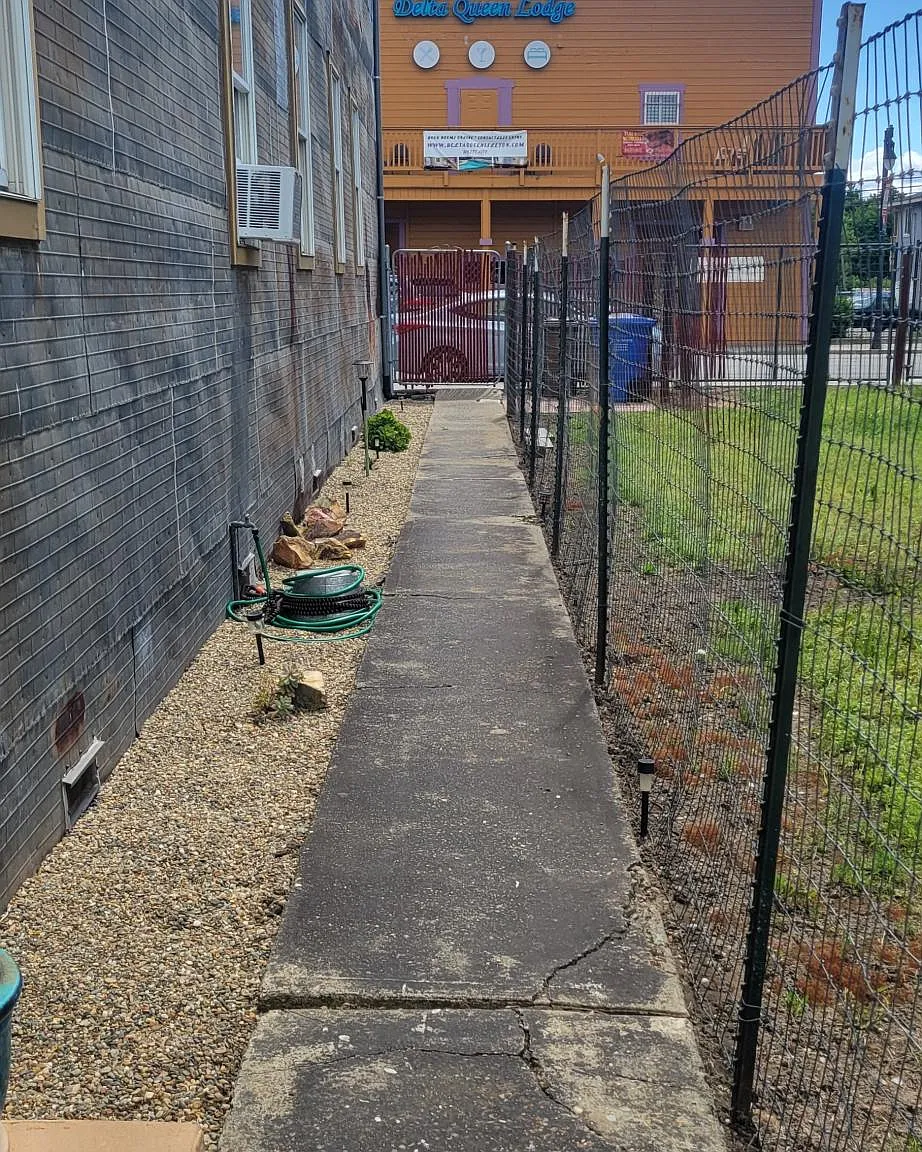 1 bed, 975 sqft, $1,400 — Photo 4