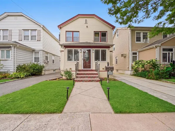 8777 254th Street, Bellerose, NY 11426