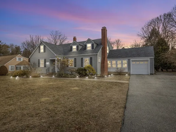 74 Grove St, Winchester, MA 01890