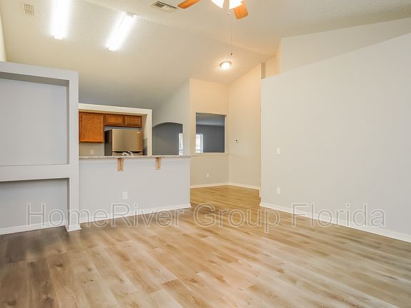 3rd image of 1905 Drum Dr