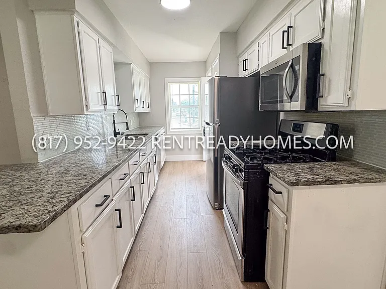 2613 Fairbrook St — Photo 14