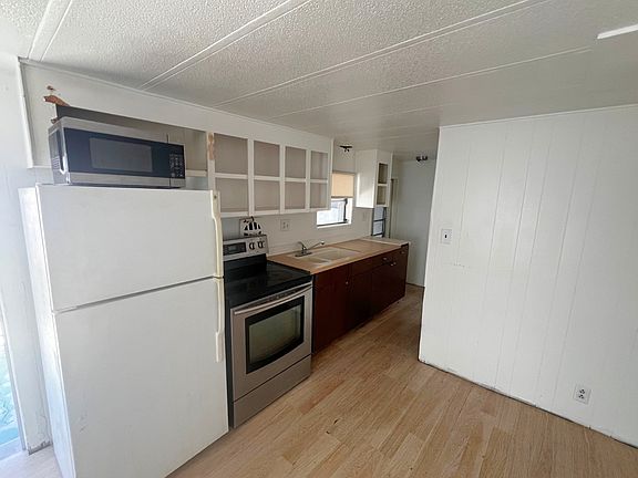 2nd image of 616 W Cortez Rd #L09