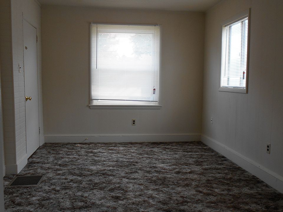 2nd image of 3416 Walnut St APT 1