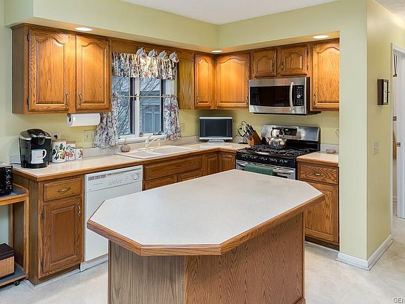 5th image of 341 Hartsville Ln