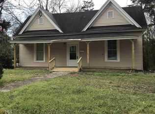 16 Adams St, Elberton, GA 30635