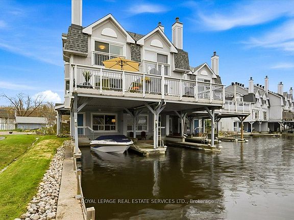 2nd image of 30 Laguna Pkwy #4