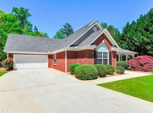 1305 Pin Oak Ct, McDonough, GA 30252