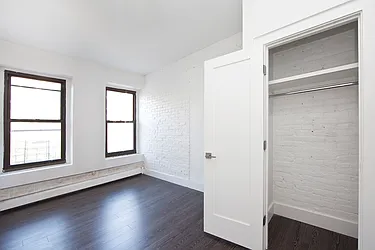 Rented by R New York