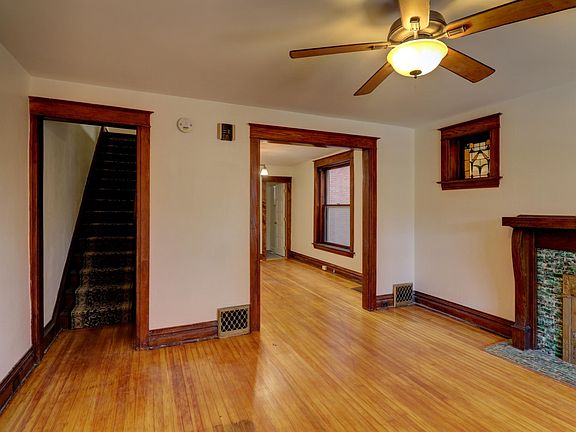 3rd image of 2133 N Gaylord St