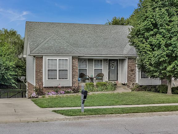 2nd image of 3021 Mason Way