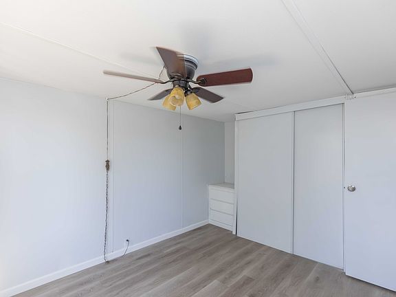 5th image of 213 E Cherry Ave
