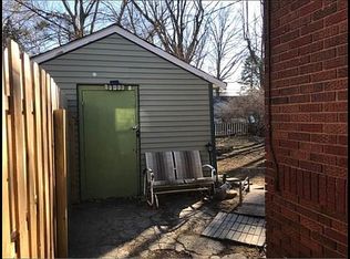 1035 E Whitmer St, Decatur, IL 62521