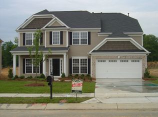 9768 Ravenscroft Ln NW, Concord, NC 28027
