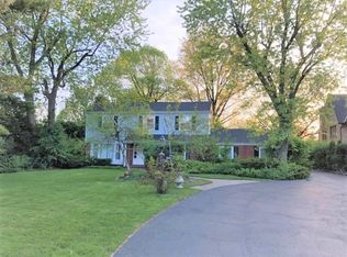 2224 Greenview Rd, Northbrook, IL 60062