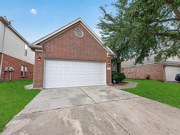 2nd image of 29347 Winton Wood Way