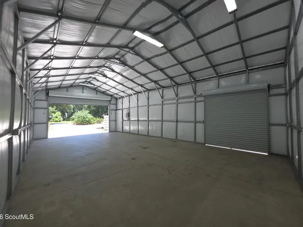127 Dodge Rd, Saint Simons Island, GA 31522