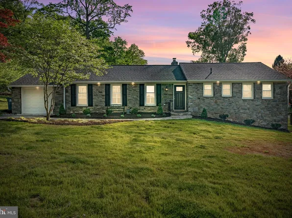 828 Mystery Ln, West Chester, PA 19382
