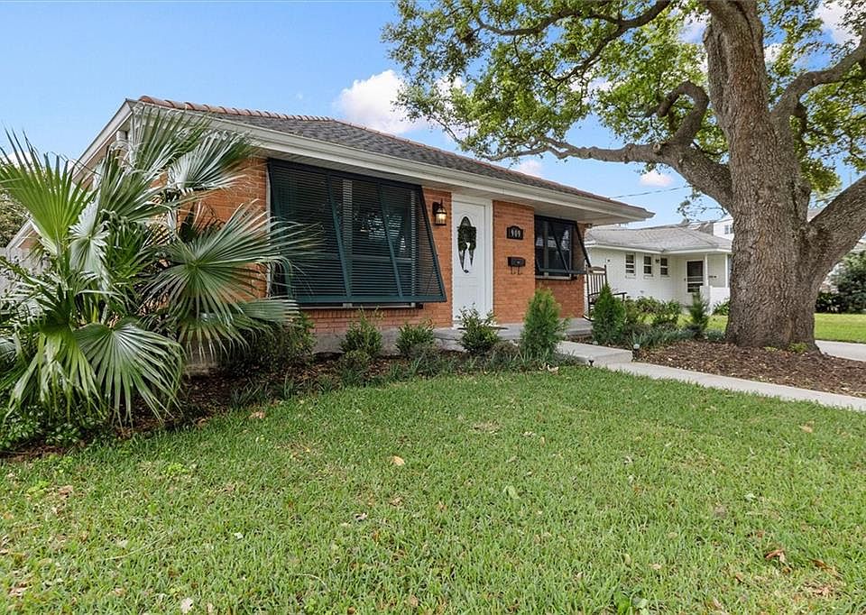 1st image of 909 Rosa Ave