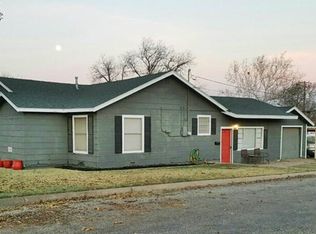 1319 James St, Sweetwater, TX 79556