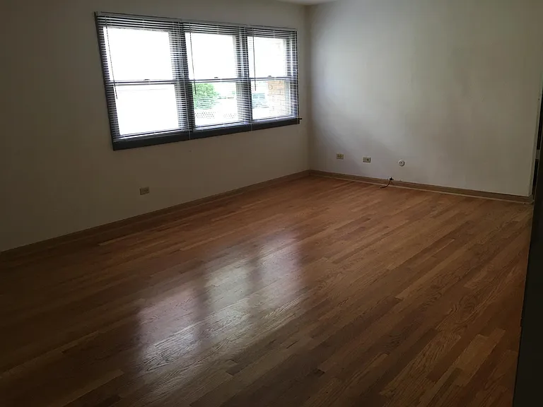 1210 Robinwood Dr — Photo 9