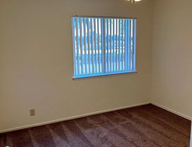 4918 E Glenview Ave — Photo 17