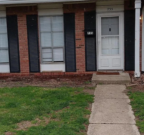 735 Southfield Ct — Photo 1