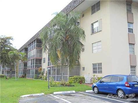 2nd image of 3600 NE 170th St APT 105