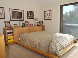 33W219 Dunham Ct, Wayne, IL 60184