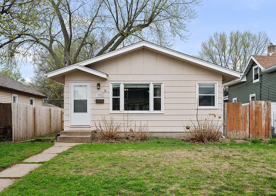 1st image of 1815 Cody St