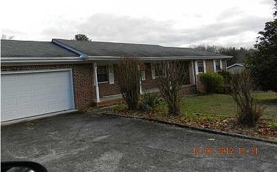 1st image of 230 Larry Dr