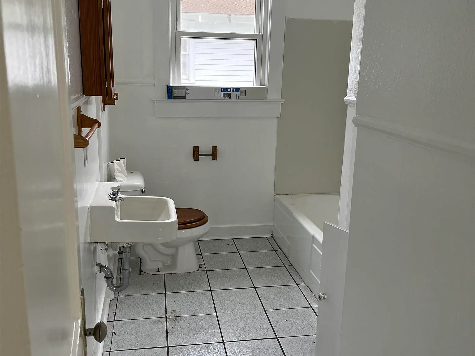 1 bed, 1000 sqft, $750 — Photo 4