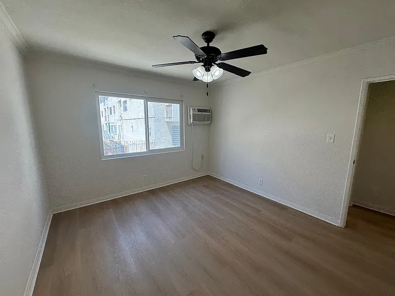 1541 N Detroit St #8 — Photo 9