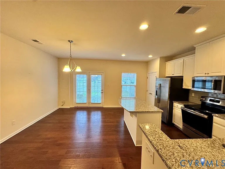 4407 Glasgow Rd — Photo 9