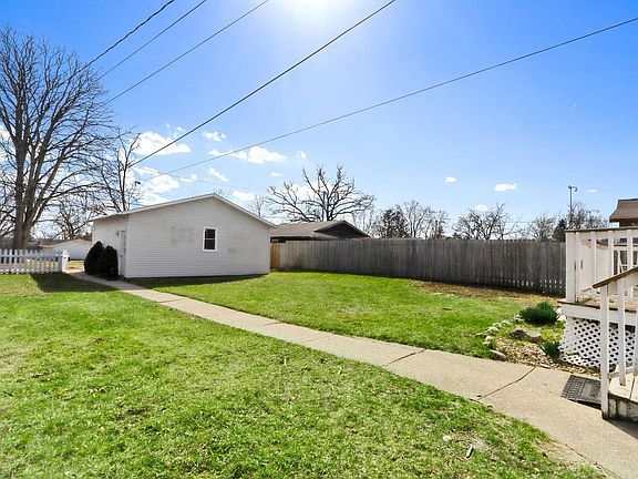 2nd image of 408 East Geneva STREET