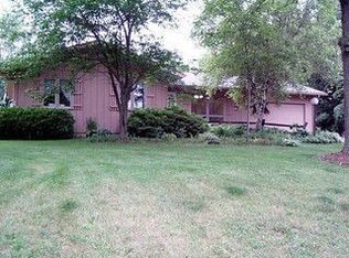 4577 Stone Wood Dr, Middleton, WI 53562