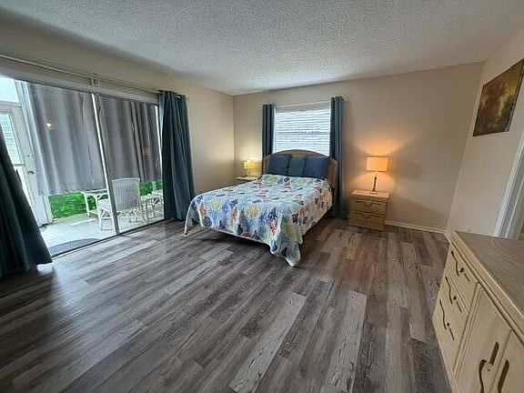 4th image of 16 Vista Palm Ln APT 105