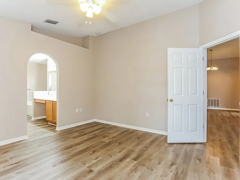 98 Reeding Ridge Dr E — Photo 9