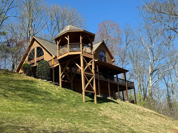 1610 Clark Hill Rd, Hiawassee, GA 30546