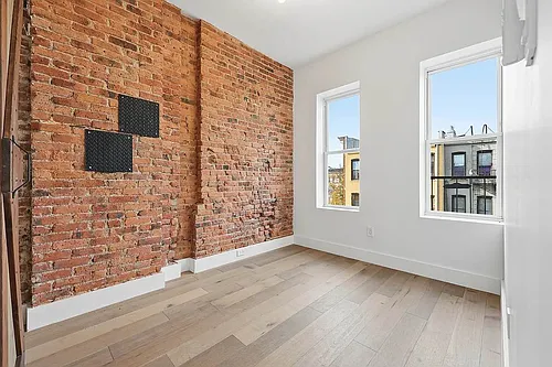 1579 Dekalb Ave #2R Photo 1