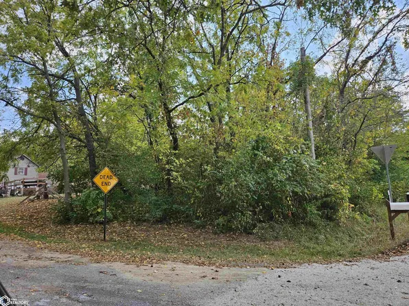 240 Laurel St, Hamilton, IL 62341