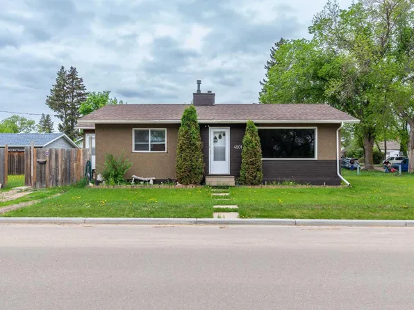 4801 42nd St, Lloydminster, SK S9V 0E3